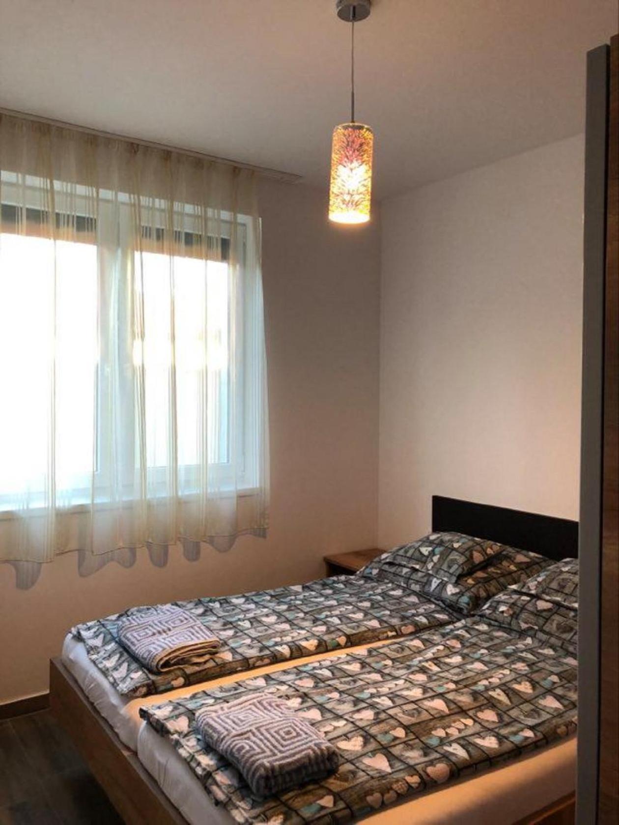Imre Apartman Hajdúszoboszló 外观 照片