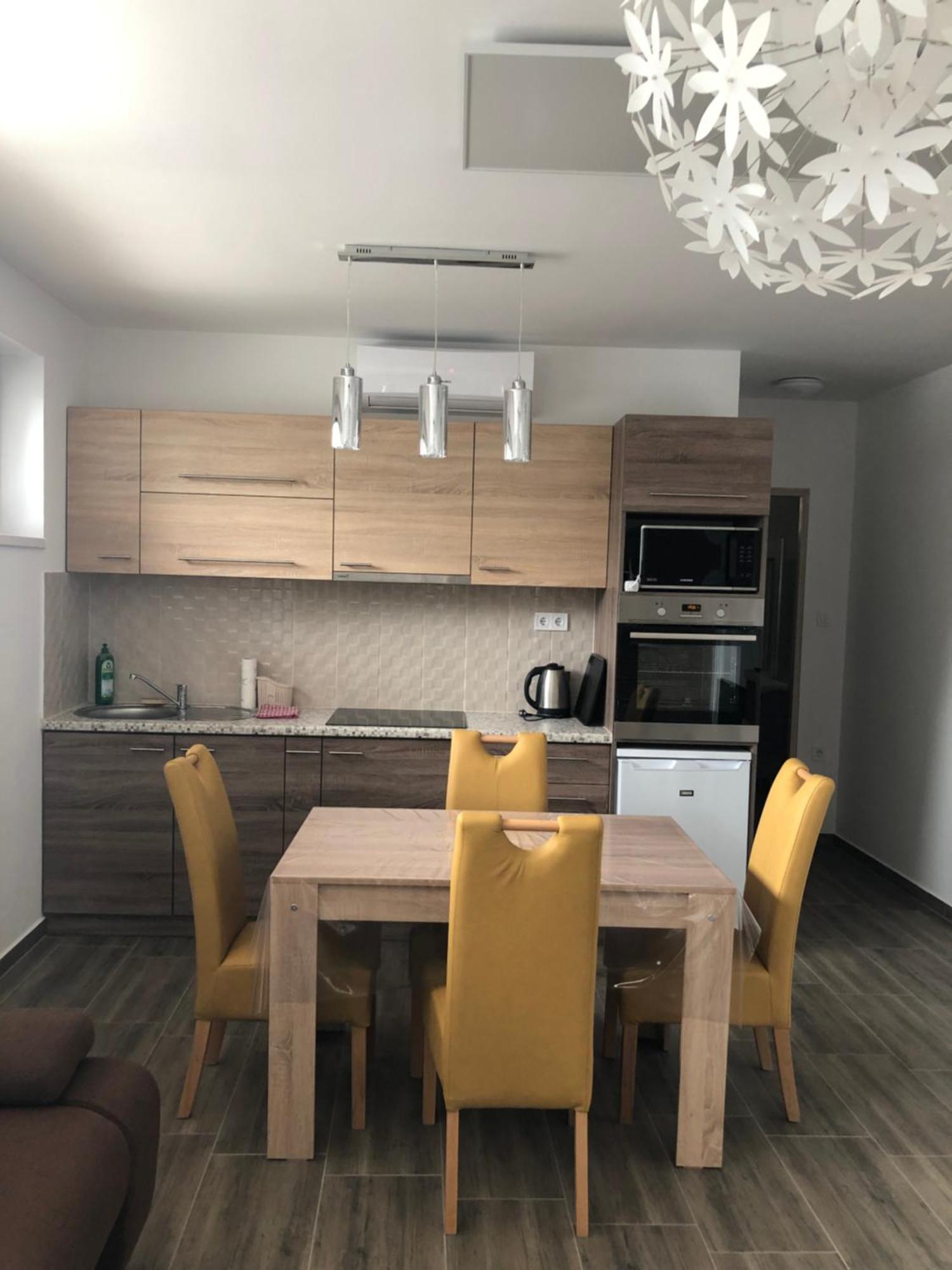 Imre Apartman Hajdúszoboszló 外观 照片