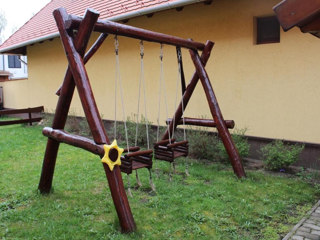 Imre Apartman Hajdúszoboszló 外观 照片